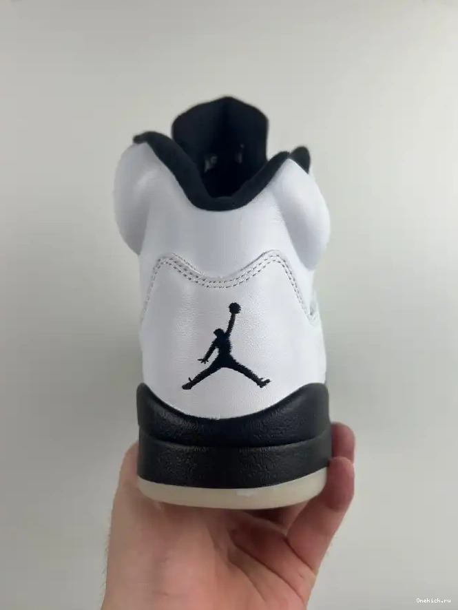 One Kick BLACK' DD0587-110 'WHITE JORDAN RETRO AIR 5 0626
